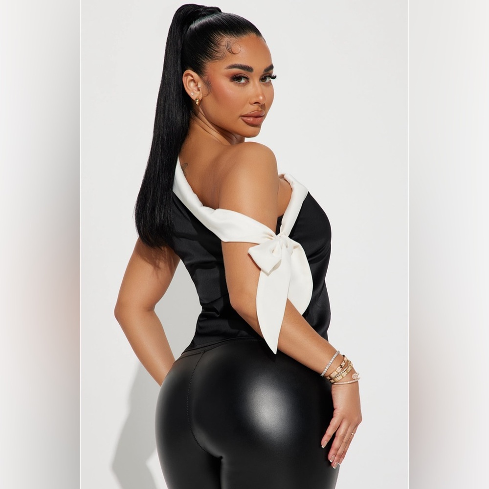 NEED: Fashion Nova Gift Giver Satin Blouse Top - Black/combo